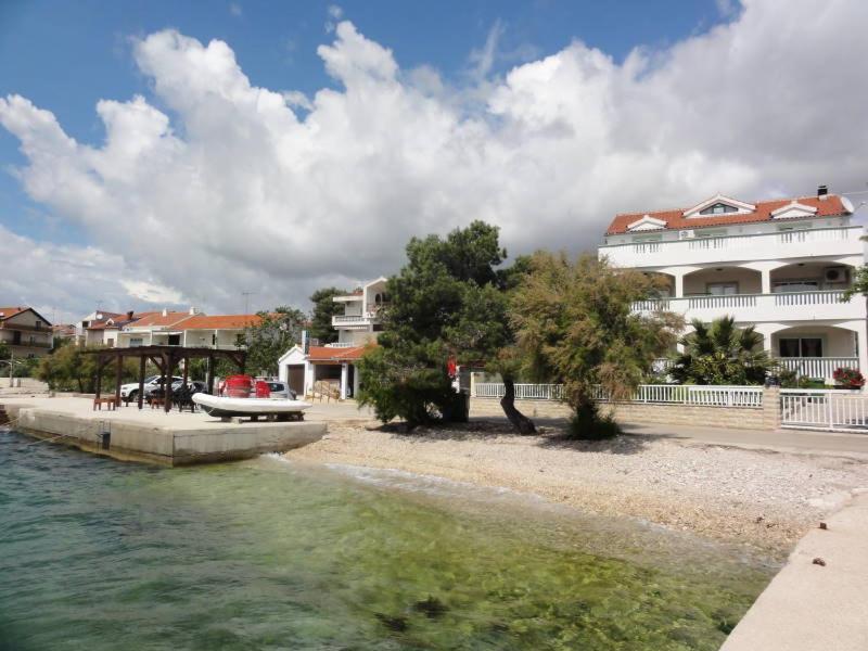 Villa Veronika Бродарика Екстериор снимка